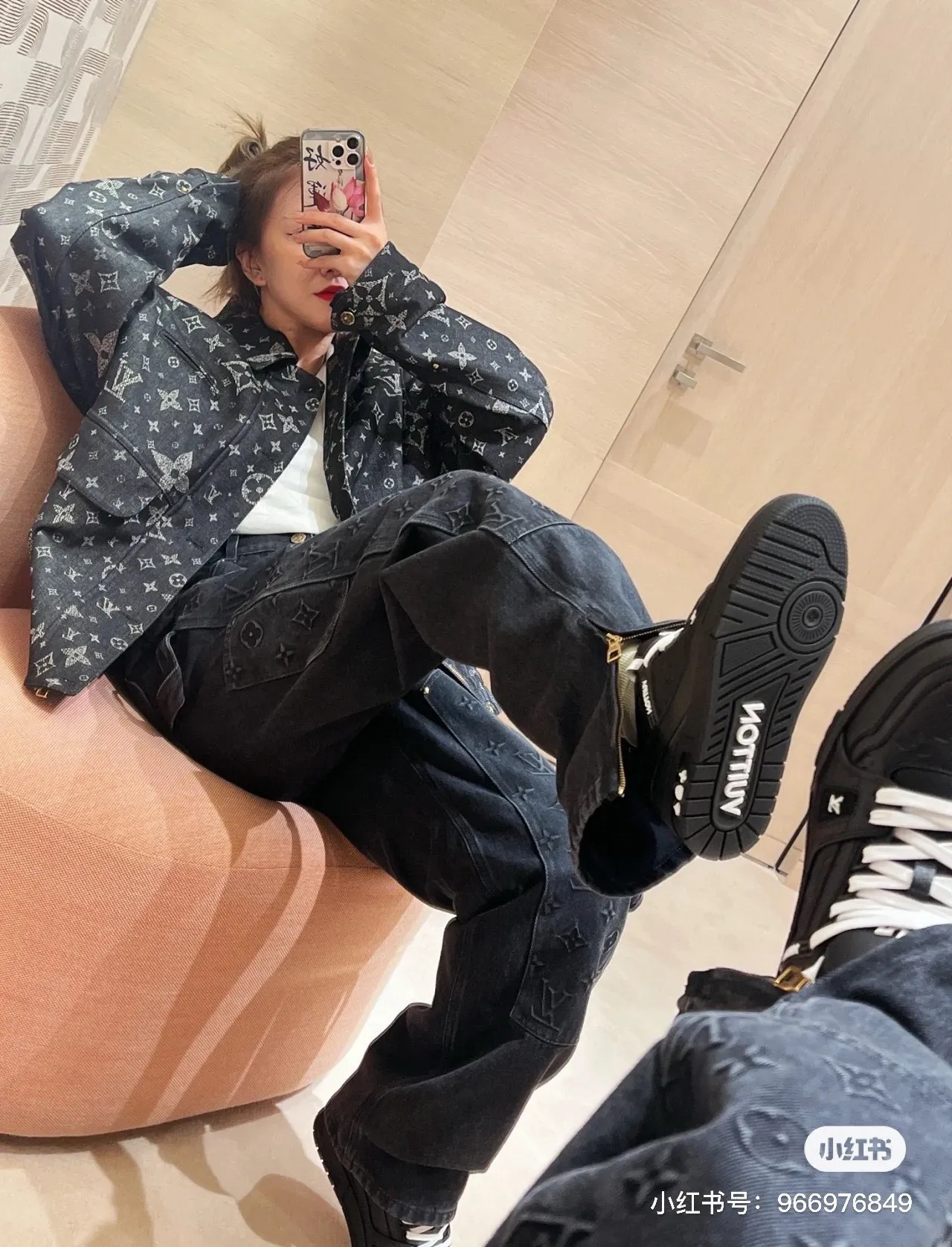 Louis Vuitton/Louis Vuitton presbyopic embossed washed jeans